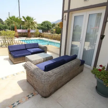 Villa New Life With Pool - Alsancak *